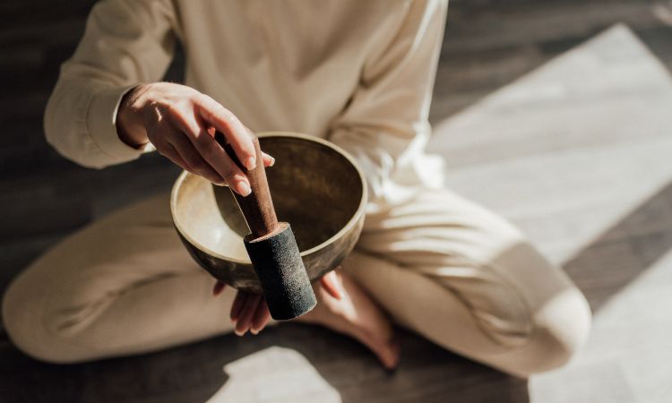Come iniziare a meditare: una guida semplice per cominciare