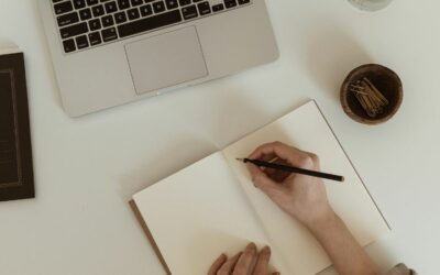In cosa consiste la scrittura narrativa e quali sono alcuni esempi?
